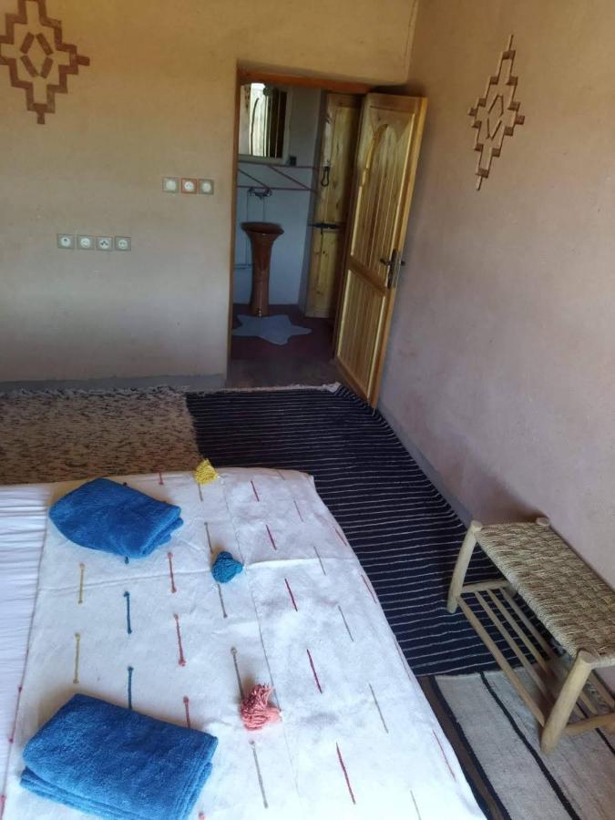 Maison D'Hotes Izza Kelaat-M'Gouna Exterior foto