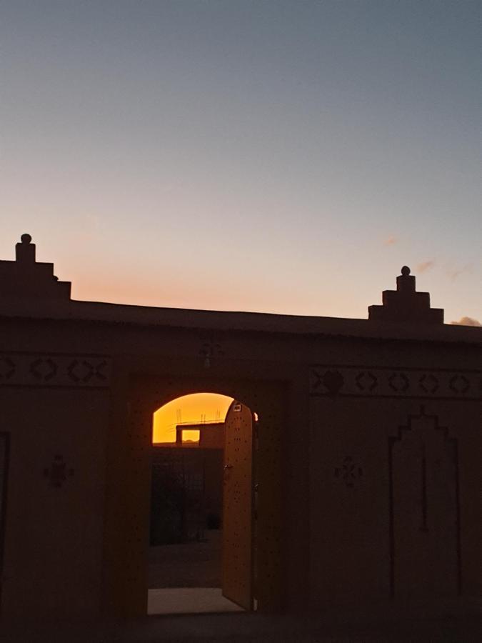 Maison D'Hotes Izza Kelaat-M'Gouna Exterior foto