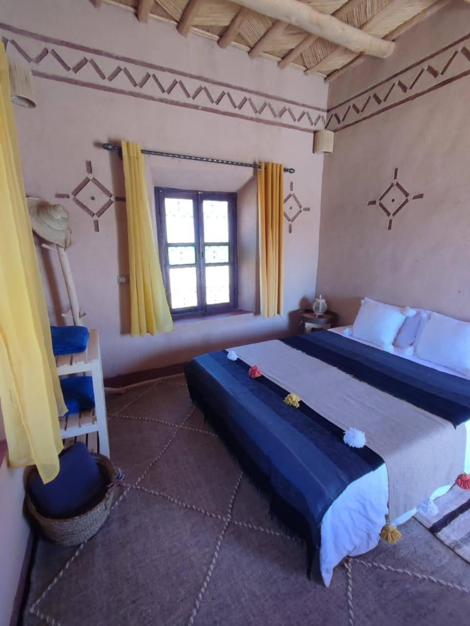 Maison D'Hotes Izza Kelaat-M'Gouna Exterior foto