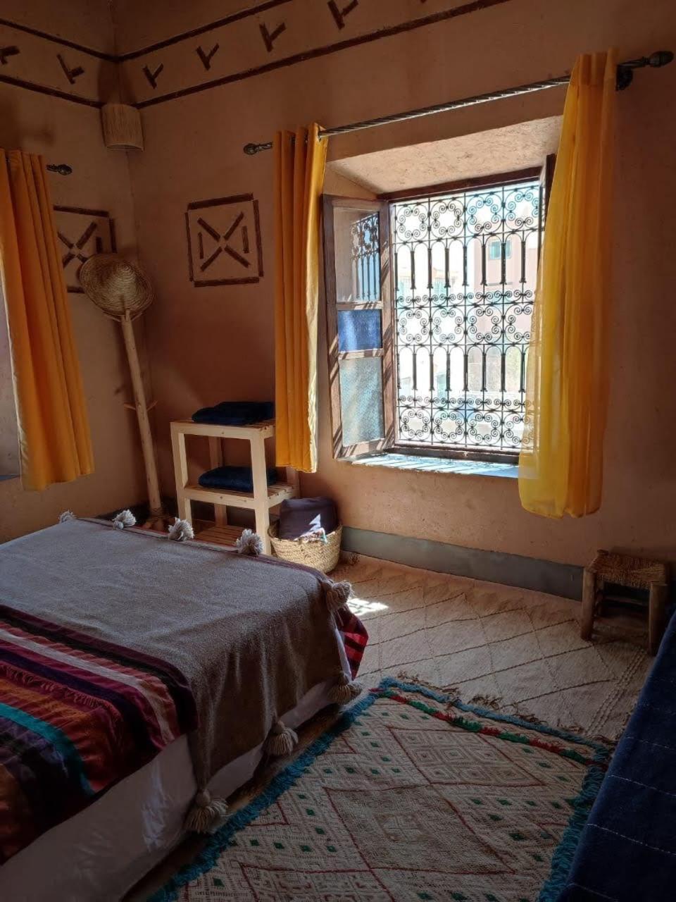 Maison D'Hotes Izza Kelaat-M'Gouna Exterior foto