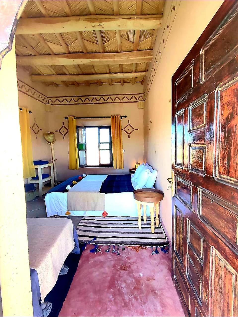 Maison D'Hotes Izza Kelaat-M'Gouna Exterior foto