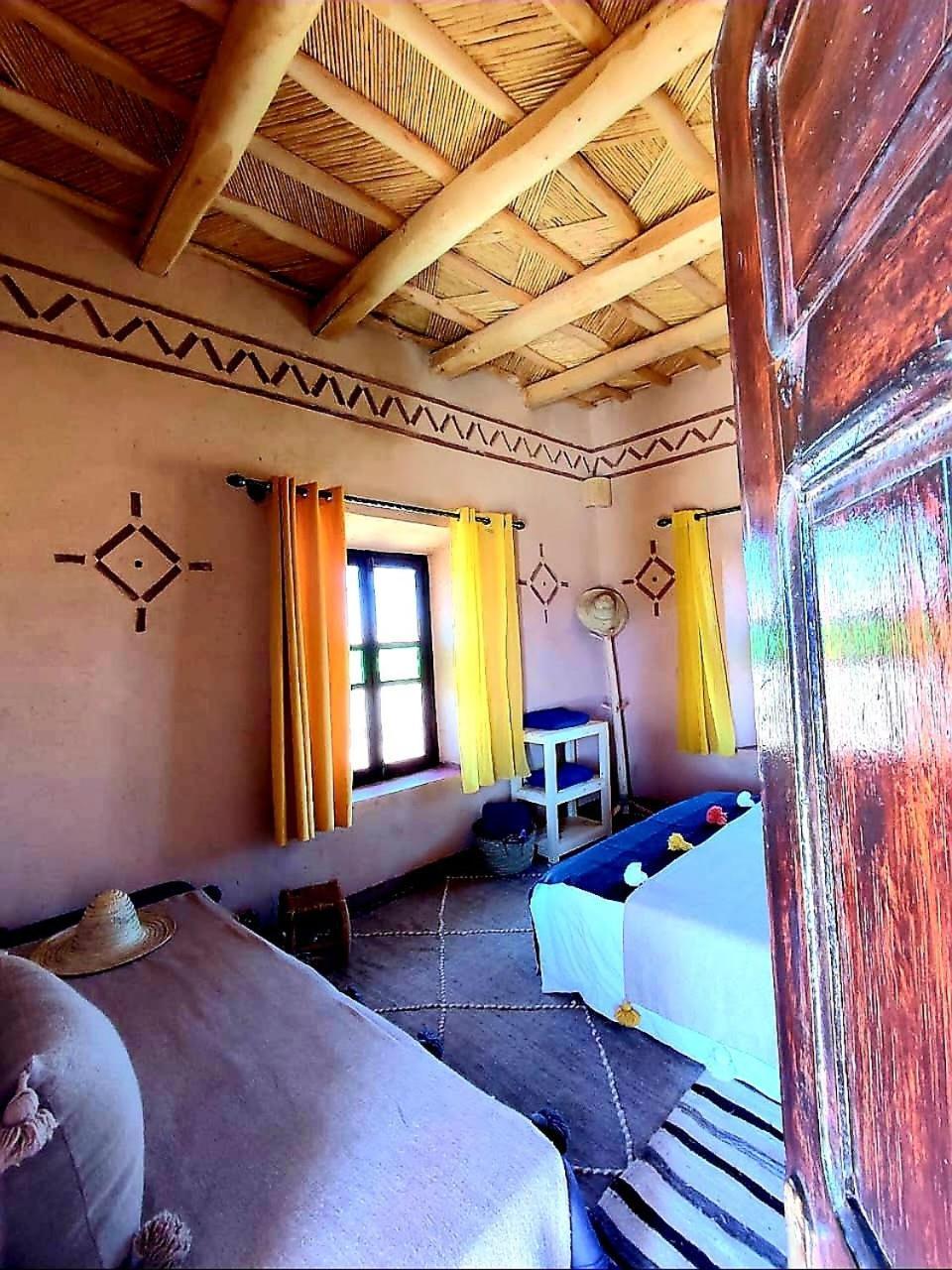Maison D'Hotes Izza Kelaat-M'Gouna Exterior foto
