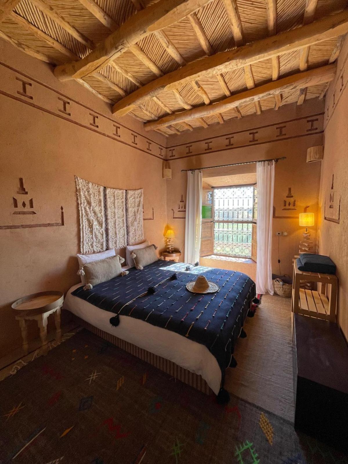 Maison D'Hotes Izza Kelaat-M'Gouna Exterior foto
